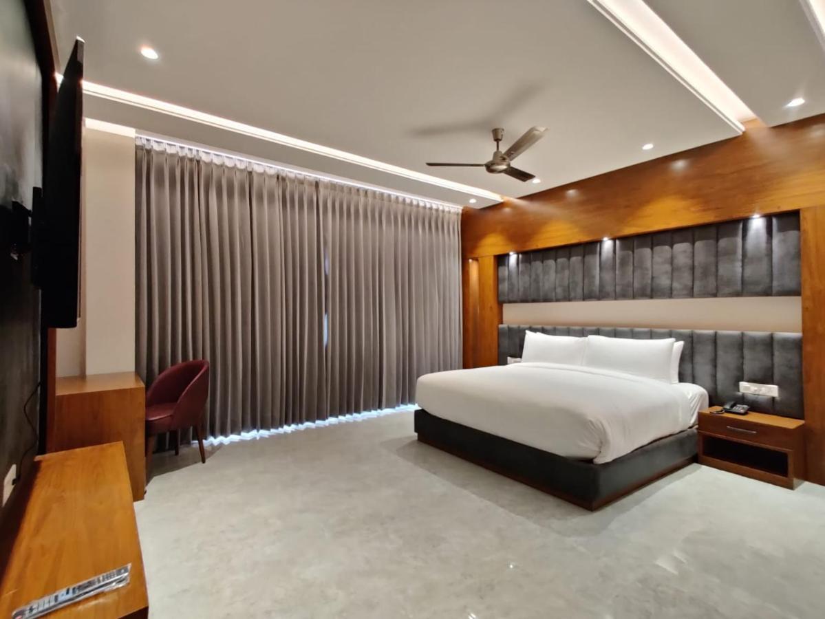 Hotel Parth Una  Ngoại thất bức ảnh